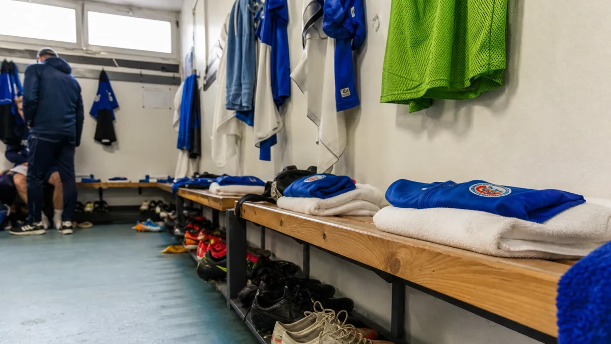 Yoni Gomis lånes ut til Beveren igjen