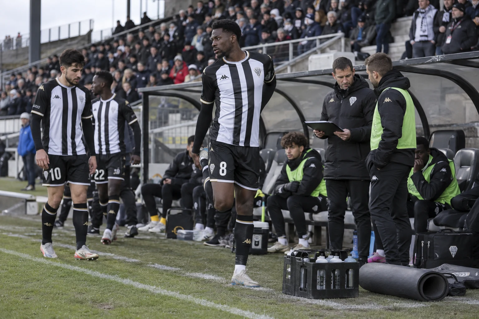 Angers slo Troyes 2-0 og tok første hjemmeseier