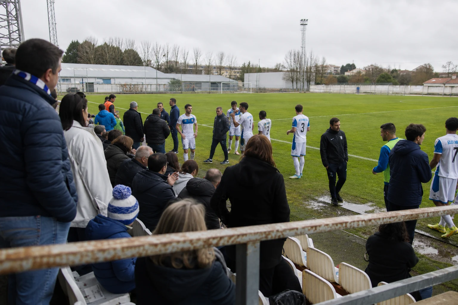 Auxerre fikk en brutal start med 2–5-tap i Lens